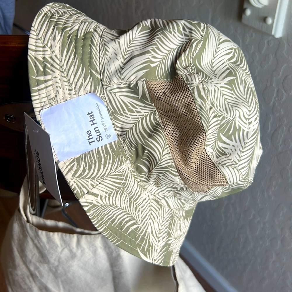 The Sun Hat 30 UPF protection Green tan Palm print vented bucket hat NEW